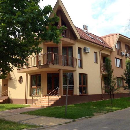 My Home Apartman Hajduszoboszlo Luaran gambar