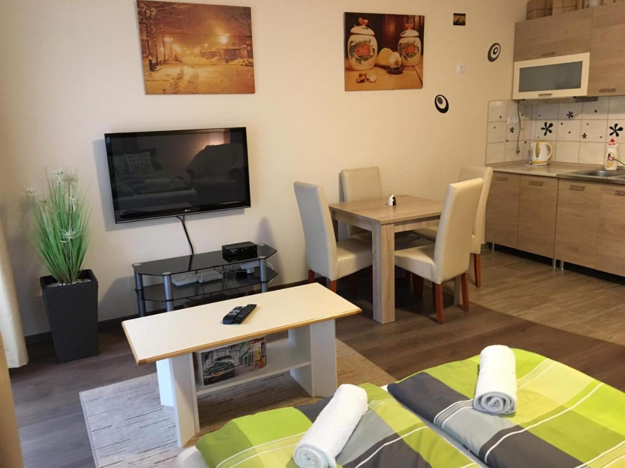 My Home Apartman Hajduszoboszlo Luaran gambar