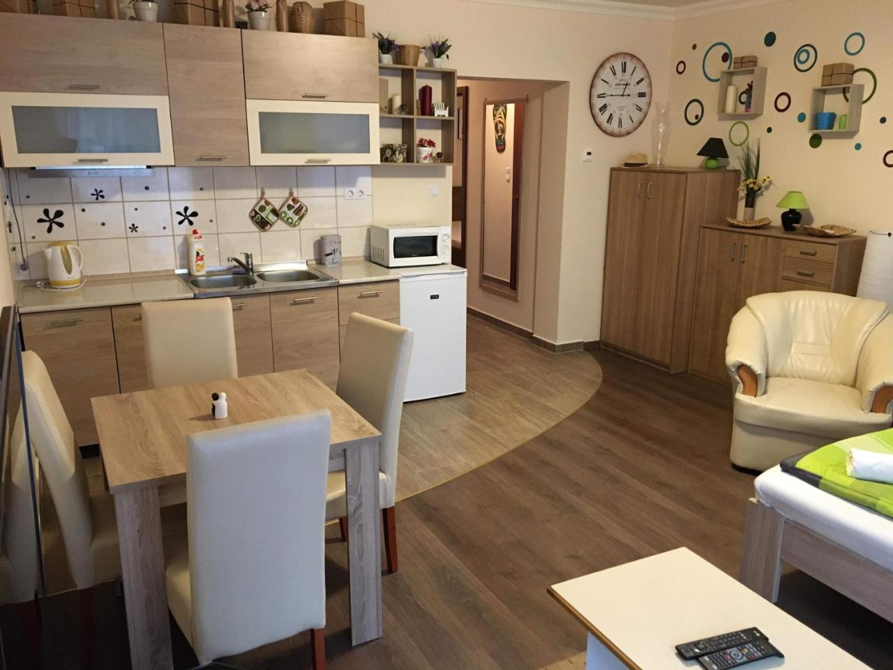 My Home Apartman Hajduszoboszlo Luaran gambar